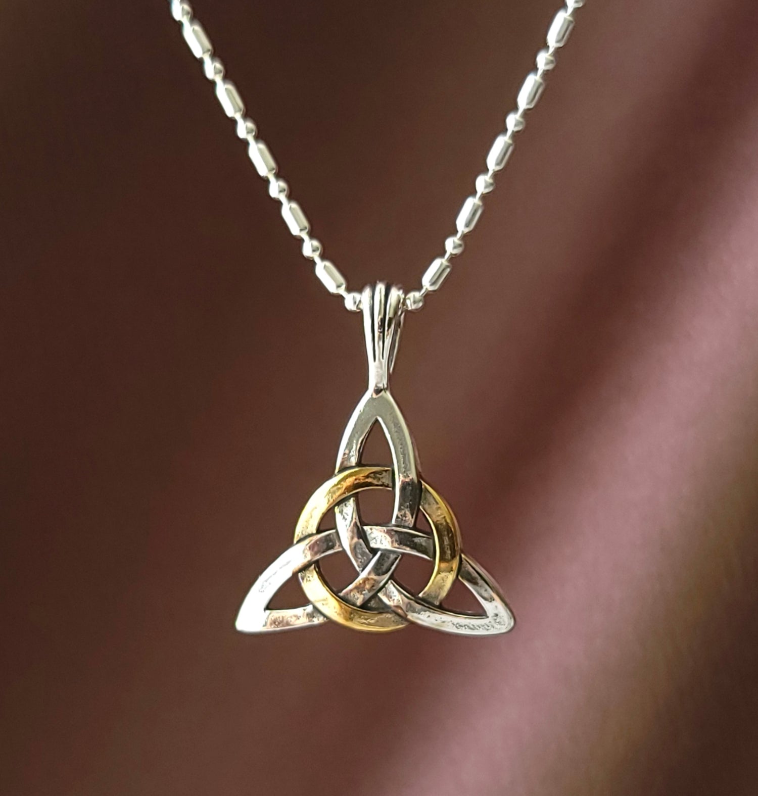 Celtic Trinity Knot Triquetra pendant jewelry