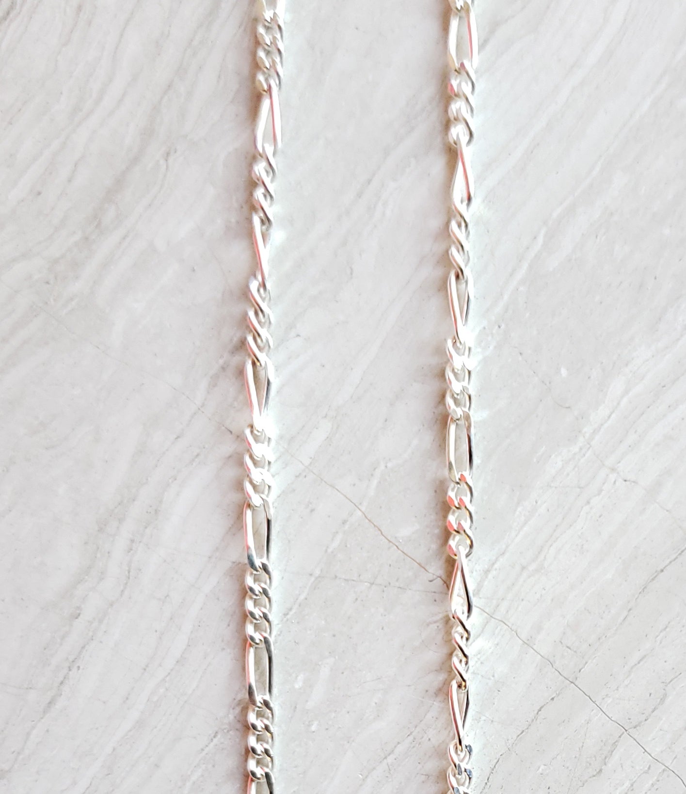 sterling figaro chain