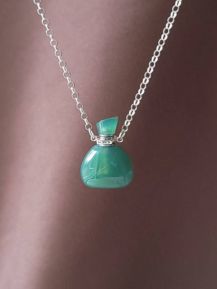 Green gem bottle essential oil necklace