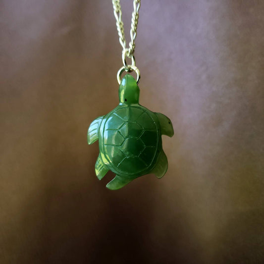 Large green jade turtle necklace