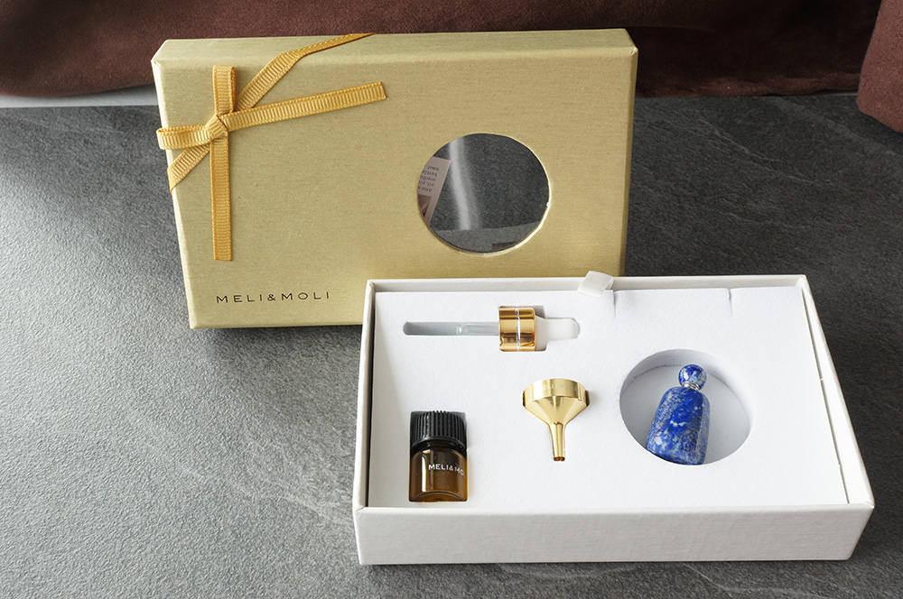 aromatherapy bottle with dropper