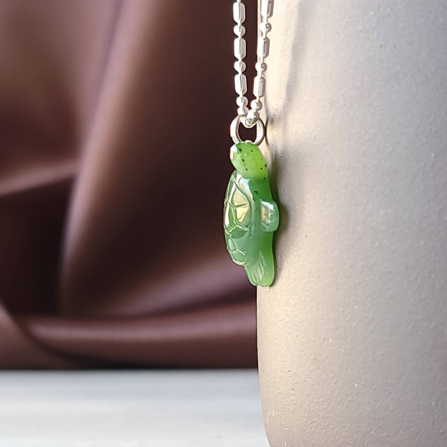 jade turtle pendant necklace