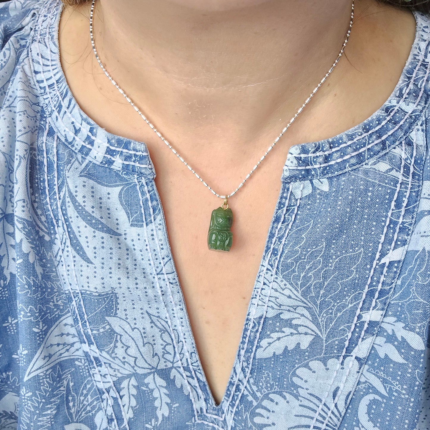 Lucky Jade Cat Maneki-Neko Pendant