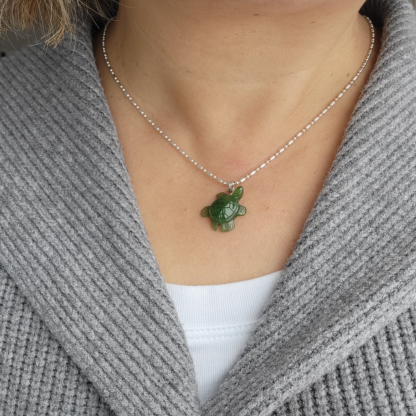 jade turtle pendant necklace