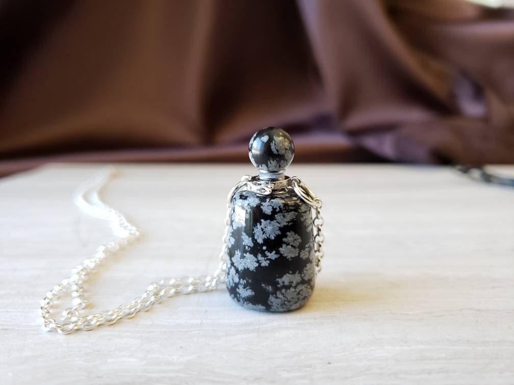 snowflake gemstone aromatherapy necklace